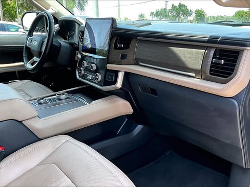 Used 2024 Ford Expedition Max Limited AWD/4WD image 29