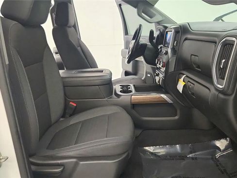 Used 2020 Chevrolet Silverado 1500 LT Trail Boss image 35