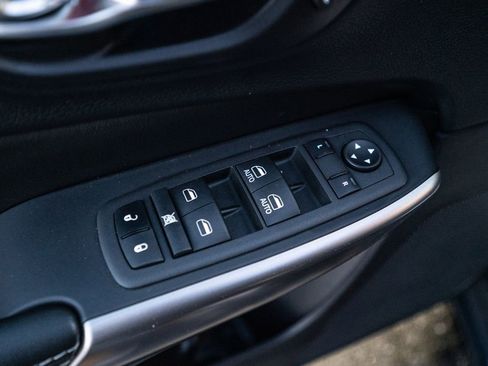 Used 2022 Jeep Cherokee Limited w/ Elite Package image 20