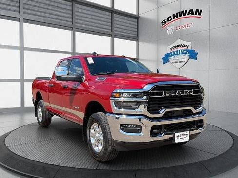Used 2025 RAM 2500 Big Horn AWD/4WD image 2