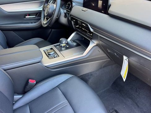 New 2026 MAZDA CX-90 3.3 Turbo w/ Preferred Package AWD/4WD image 19