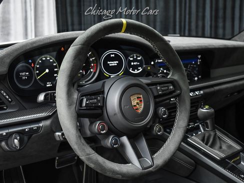 Used 2023 Porsche 911 GT3 RS RWD image 9