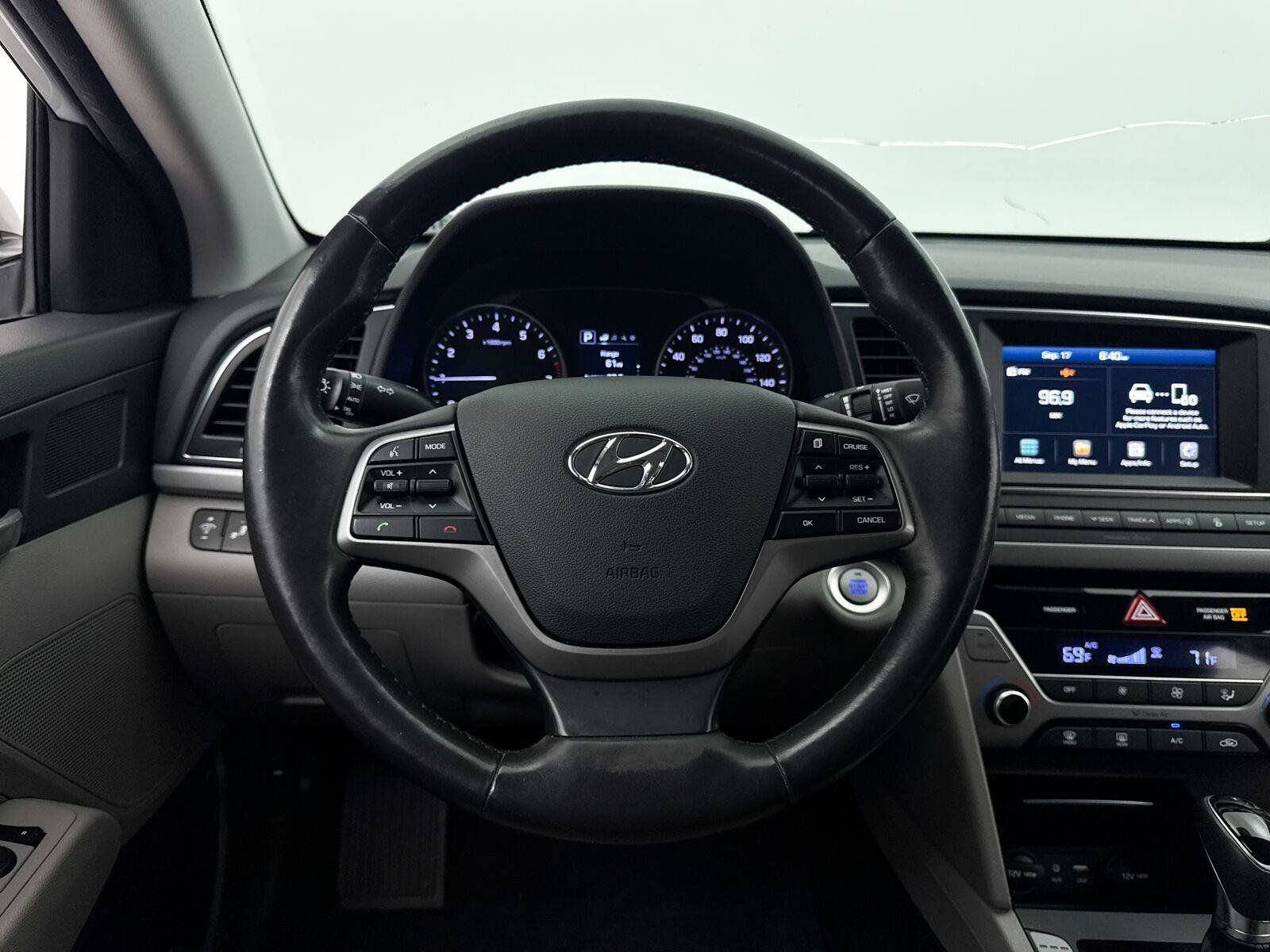 Used 2017 Hyundai Elantra Limited FWD image 32