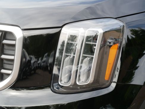 Certified 2025 Kia Telluride S AWD/4WD image 16