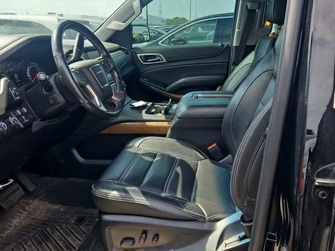Used 2019 GMC Yukon Denali w/ Open Road Package AWD/4WD image 4