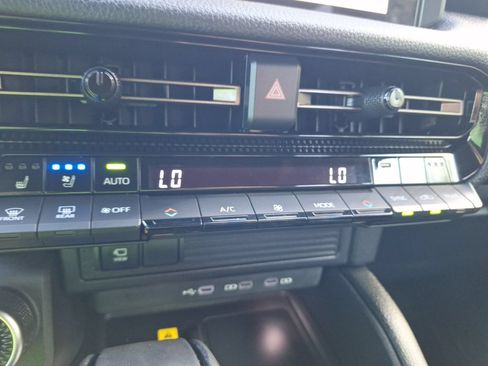 Used 2026 Toyota Land Cruiser w/ Premium Package AWD/4WD image 26