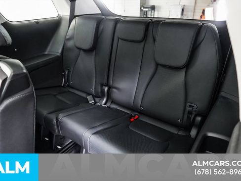 Used 2025 Kia Carnival SX Prestige FWD image 19