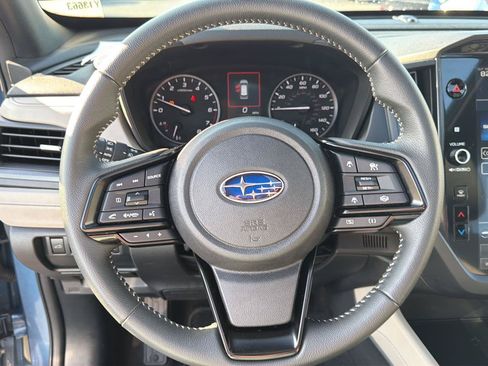 Used 2025 Subaru Forester Premium AWD/4WD image 20