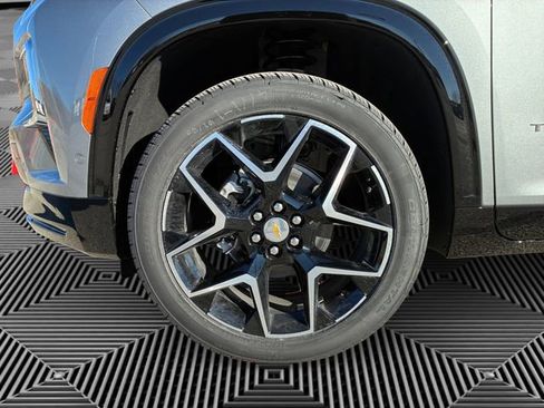 New 2026 Chevrolet Traverse High Country image 9