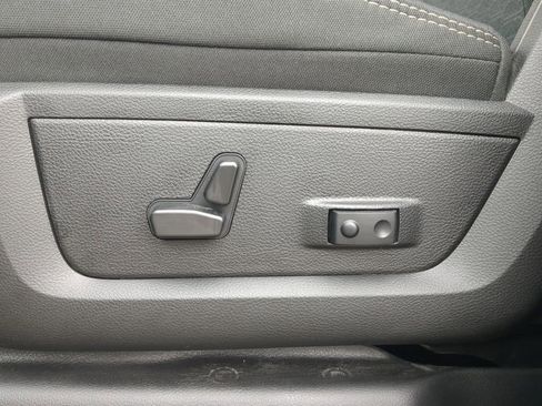 New 2025 RAM 2500 Big Horn image 16