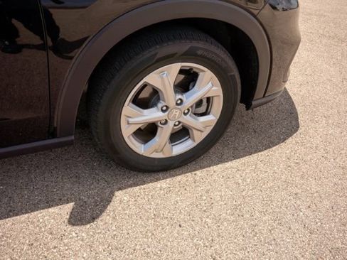 Used 2024 Honda HR-V LX image 9