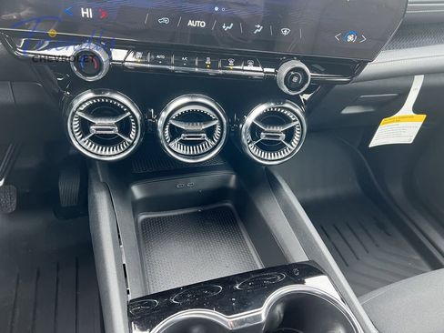 New 2026 Chevrolet Blazer EV LT AWD/4WD image 9