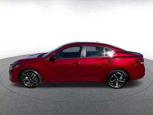 Used 2024 Nissan Sentra SV image 7