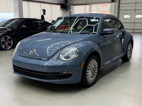 Used 2014 Volkswagen Beetle 2.5 FWD image 5
