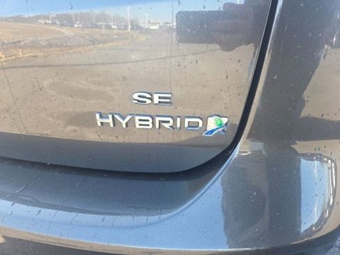 Used 2018 Ford C-MAX SE w/ Equipment Group 202A image 14