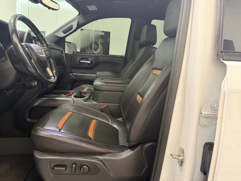 Used 2022 GMC Sierra 1500 AT4 w/ AT4 Premium Package AWD/4WD image 14