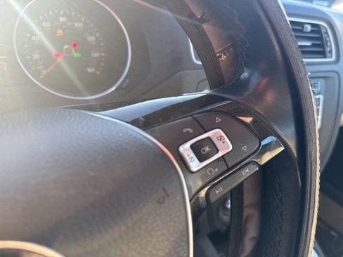 Used 2015 Volkswagen Jetta SE image 14