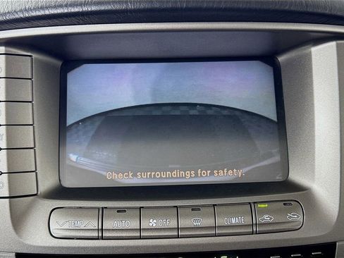 Used 2007 Toyota Land Cruiser image 14