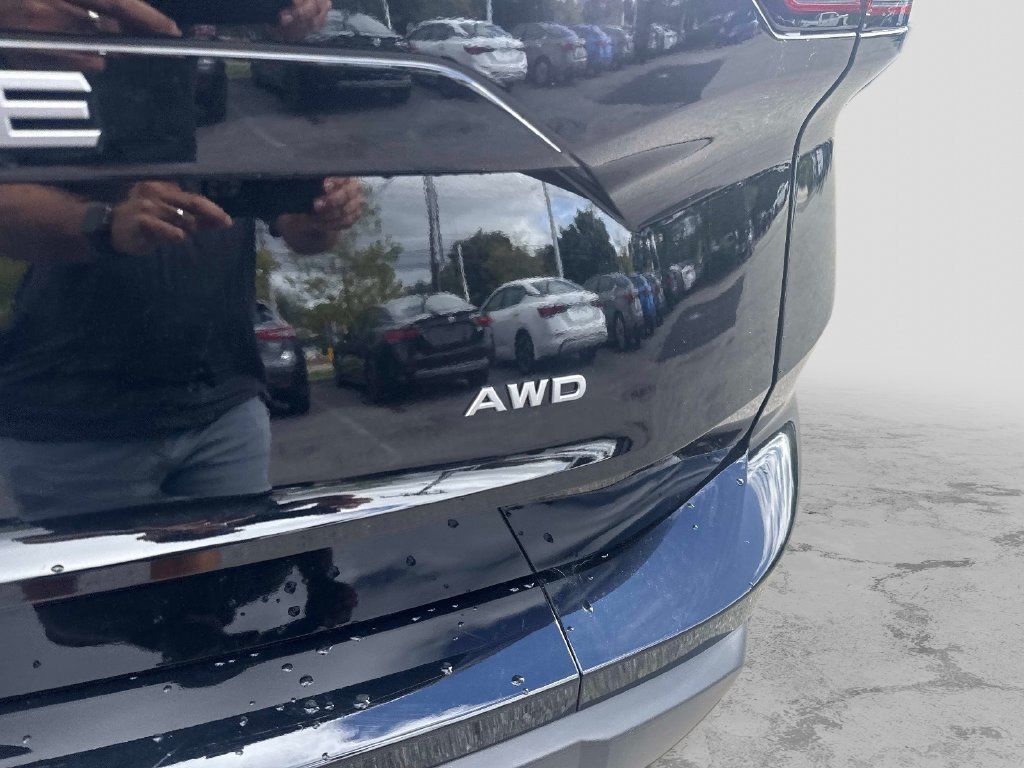 Certified 2026 Nissan Rogue S AWD/4WD image 5