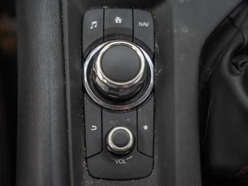 Used 2017 MAZDA MX-5 Miata RF Grand Touring RWD image 21
