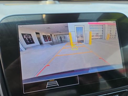 Used 2025 Chevrolet Malibu LT image 19