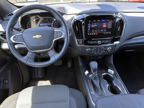 Used 2023 Chevrolet Traverse LT AWD/4WD image 15
