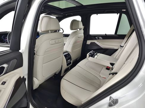 Used 2026 BMW X5 xDrive40i AWD/4WD image 36