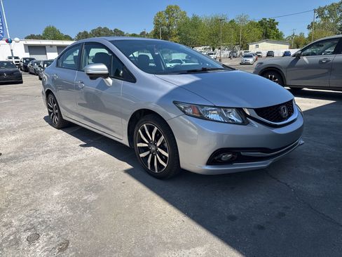 Used 2015 Honda Civic EX-L image 2