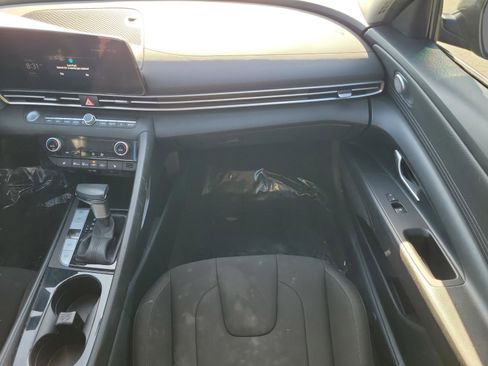 Used 2023 Hyundai Elantra SEL w/ Convenience Package image 12