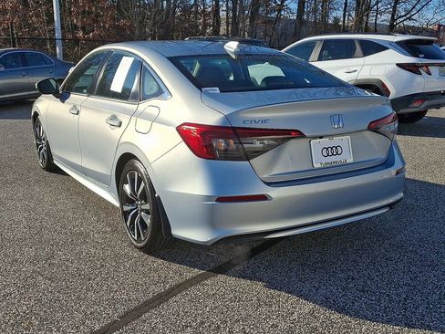 Used 2023 Honda Civic EX image 4