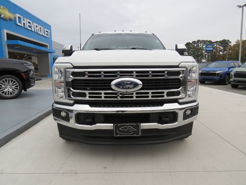 Used 2023 Ford F350 XLT w/ 360-Degree Camera Package image 8
