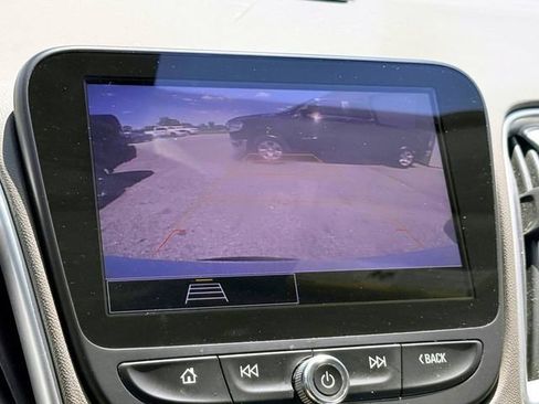 Used 2022 Chevrolet Malibu LT FWD image 28