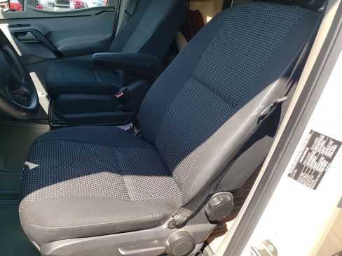 Used 2008 Freightliner Sprinter 3500 image 4