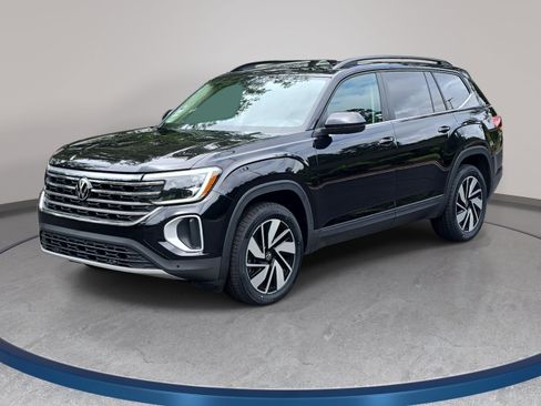 Certified 2024 Volkswagen Atlas SE FWD image 1