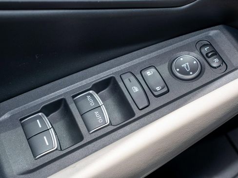 Used 2023 Honda Accord EX image 28