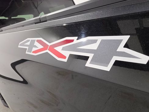 Used 2019 Chevrolet Silverado 1500 Custom image 32