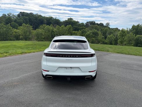 Certified 2025 Porsche Cayenne Coupe AWD/4WD image 6