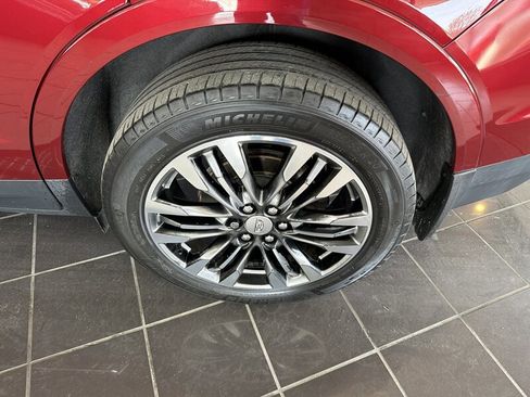 Used 2017 Cadillac XT5 Premium Luxury w/ Advanced Security Package image 35