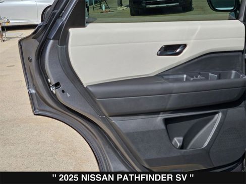 New 2025 Nissan Pathfinder SV w/ Black Appearance Package image 19