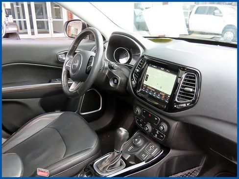 Certified 2019 Jeep Compass Limited AWD/4WD image 8