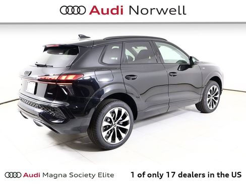 New 2026 Audi Q3 quattro 2.0T AWD/4WD image 16