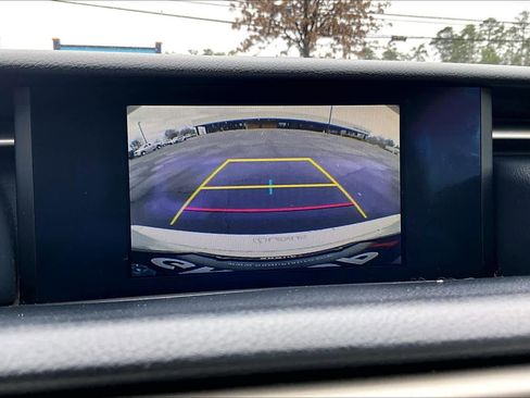 Used 2016 Lexus RC 200t image 27