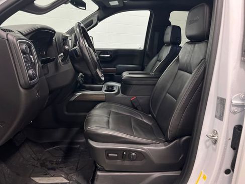Used 2019 Chevrolet Silverado 1500 High Country image 9