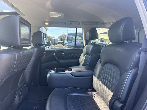 Used 2019 INFINITI QX80 Luxe w/ 22" Wheel Package image 11