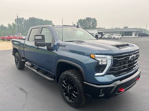 New 2026 Chevrolet Silverado 2500 LT w/ Trail Boss Package AWD/4WD image 4