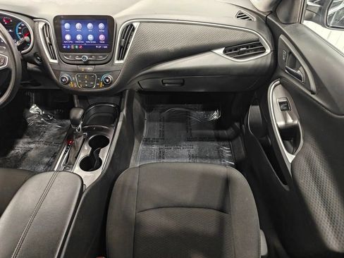 Used 2023 Chevrolet Malibu LT image 22