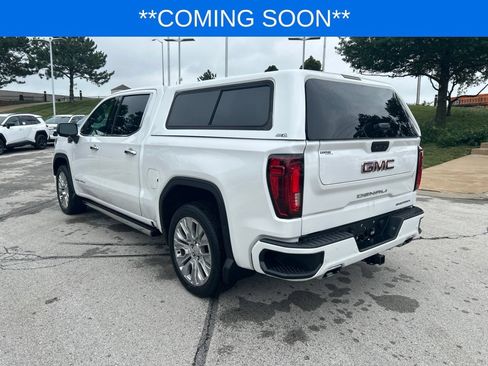 Used 2022 GMC Sierra 1500 Denali w/ Denali Premium Package AWD/4WD image 8