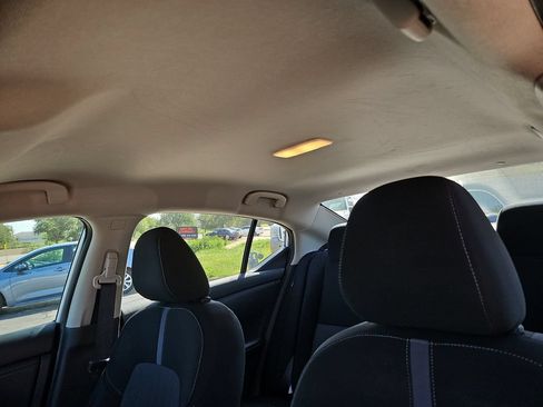 Used 2024 Nissan Sentra SV FWD image 19