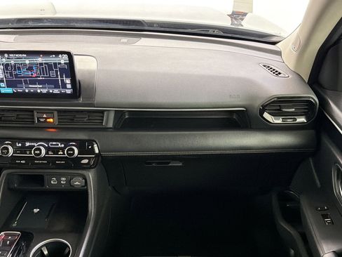 Certified 2024 Honda Pilot Touring image 29