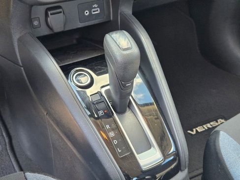 Used 2023 Nissan Versa SV image 33